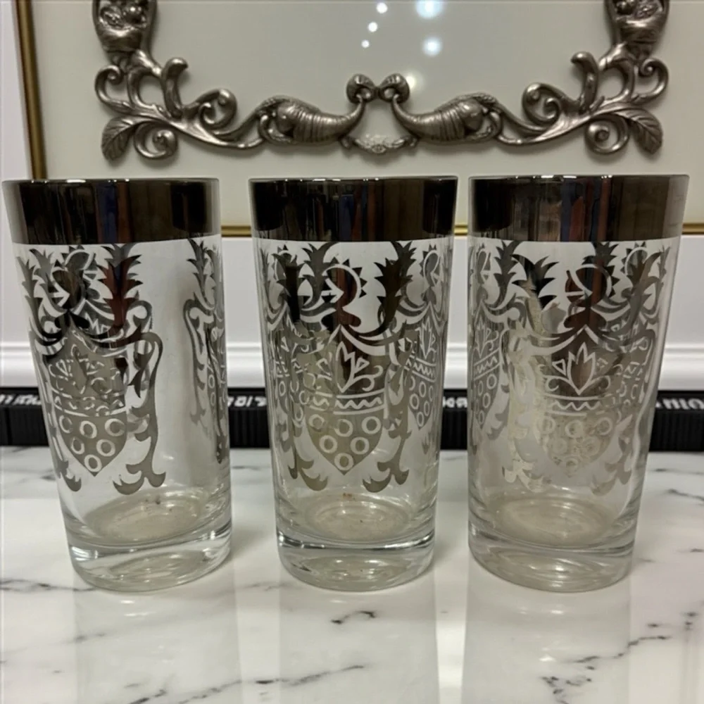 Kimiko Silver Knight Shield Coat of Arms MCM Highball Glasses, Vintage, Set of 3